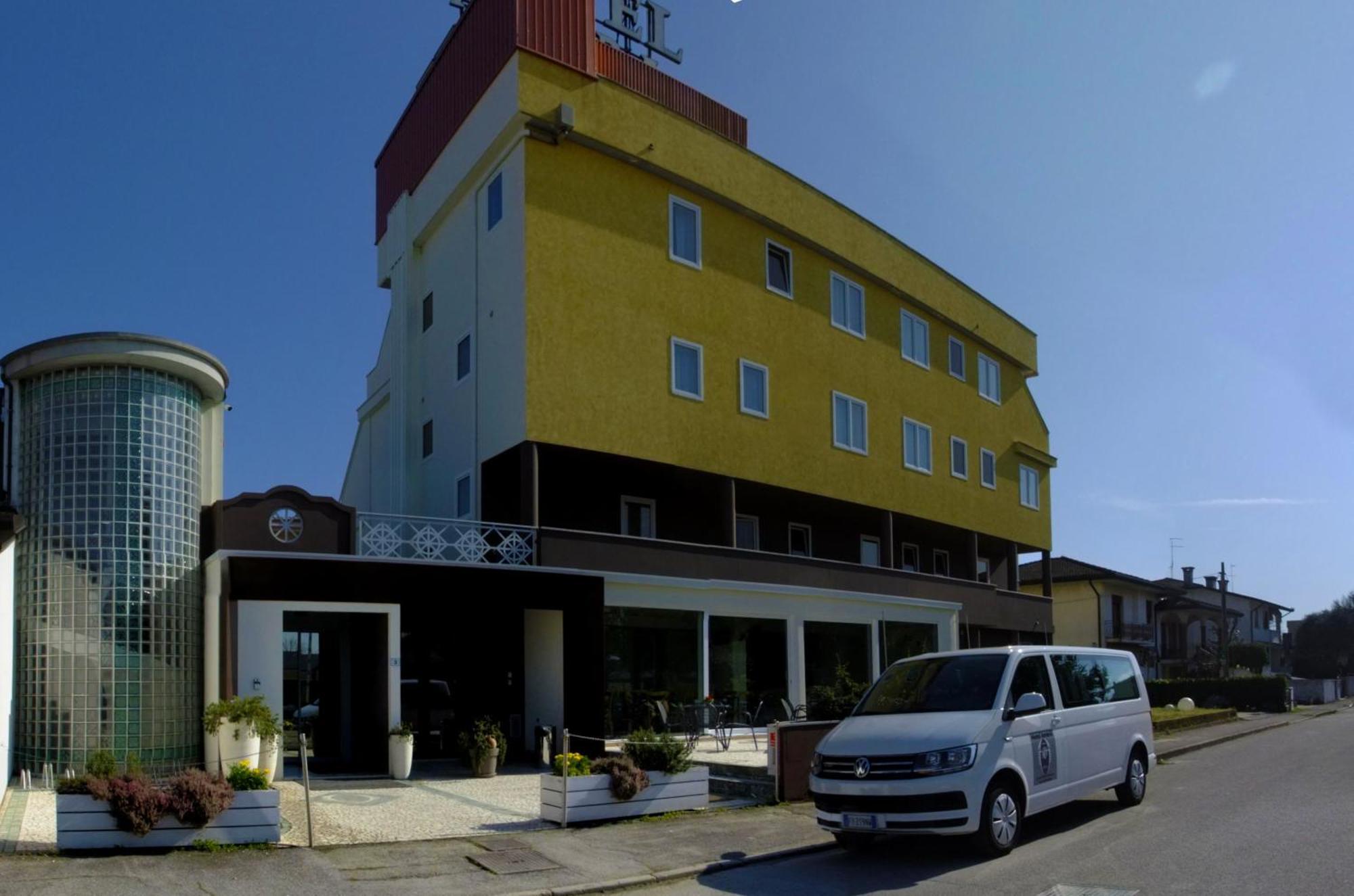 Ambra Hotel